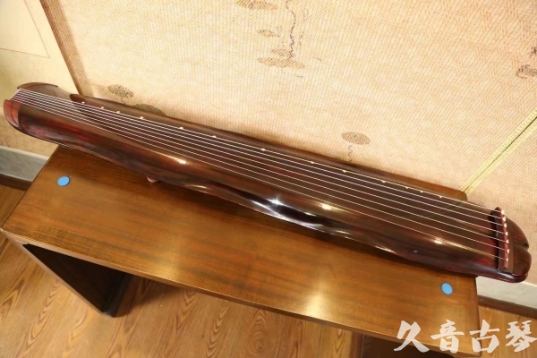 张家界市●久音古琴  ●今日推荐  20230516【收藏级断纹蕉叶】